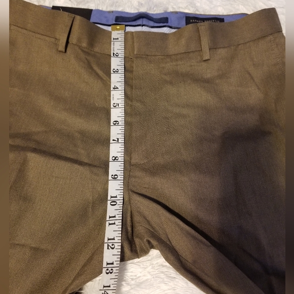 NWT Banana Republic Classic Fit Size 32 Waist Color Khaki - Picture 5 of 11